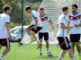 DFB-Team packt schon am Samstag die Koffer - Nationalelf - kicker online